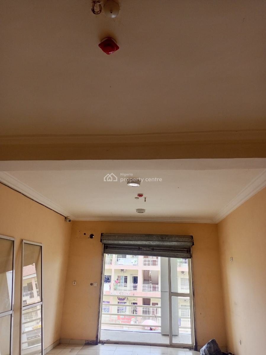 Specious Plaza Shop Available for Lease, 1st Avenue, Gwarinpa, Abuja, Shop for Rent