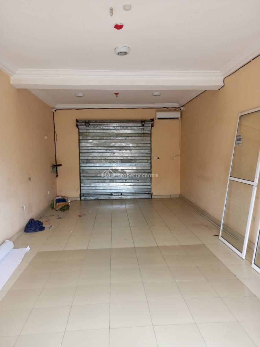 Specious Plaza Shop Available for Lease, 1st Avenue, Gwarinpa, Abuja, Shop for Rent