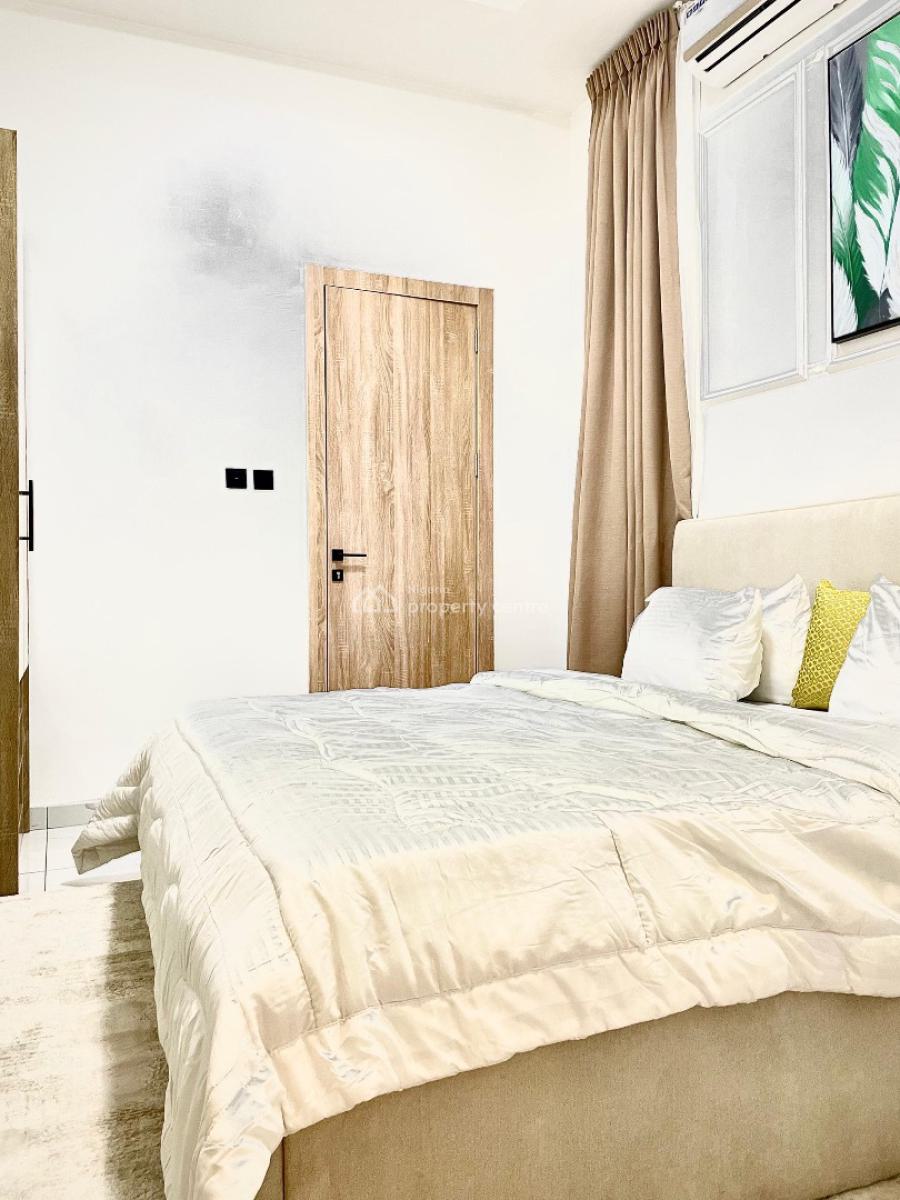 Fully Automated Luxurious 5 Bedroom with Private Pool, Orchid Royal Pine, Lekki, Lagos, Flat / Apartment Short Let