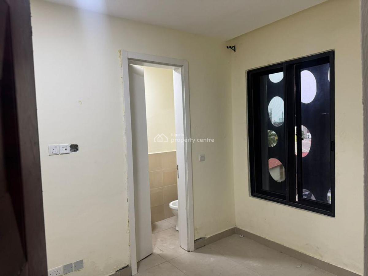 3 Bed Flat All Rooms Ensuit, Within Bouku Mart Inside an Estate Ask Bencom, Badore, Ajah, Lagos, Flat / Apartment for Rent