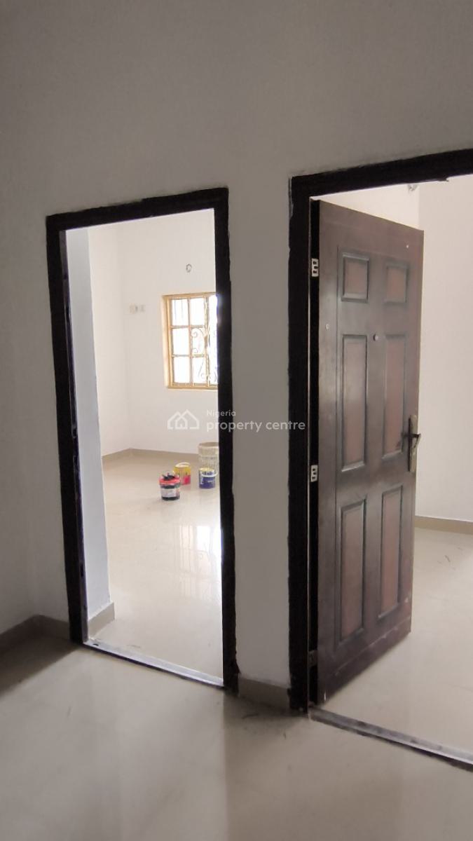 3 Bed Flat All Rooms Ensuit, Within Bouku Mart Inside an Estate Ask Bencom, Badore, Ajah, Lagos, Flat / Apartment for Rent
