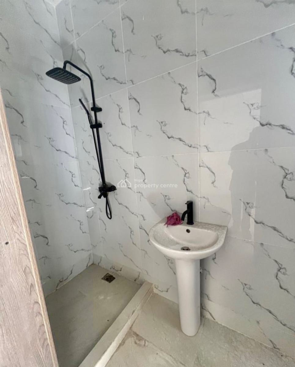 Newly Built Sea-view 3 Bedroom Apartment (penthouse) on 6th Floor, Ikate, Lekki, Lagos, Flat / Apartment for Rent