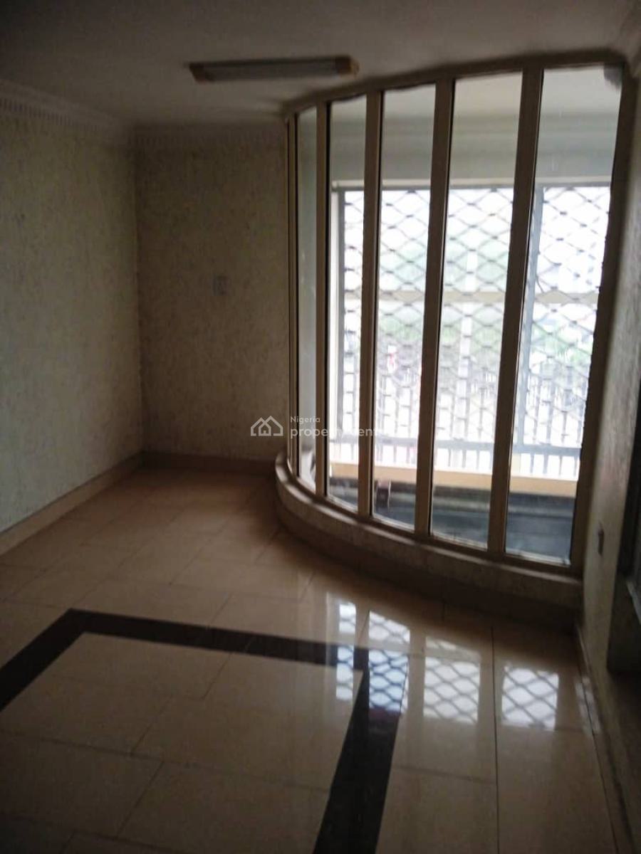 Shop, Around Alade Market, Ikeja, Lagos, Shop for Rent