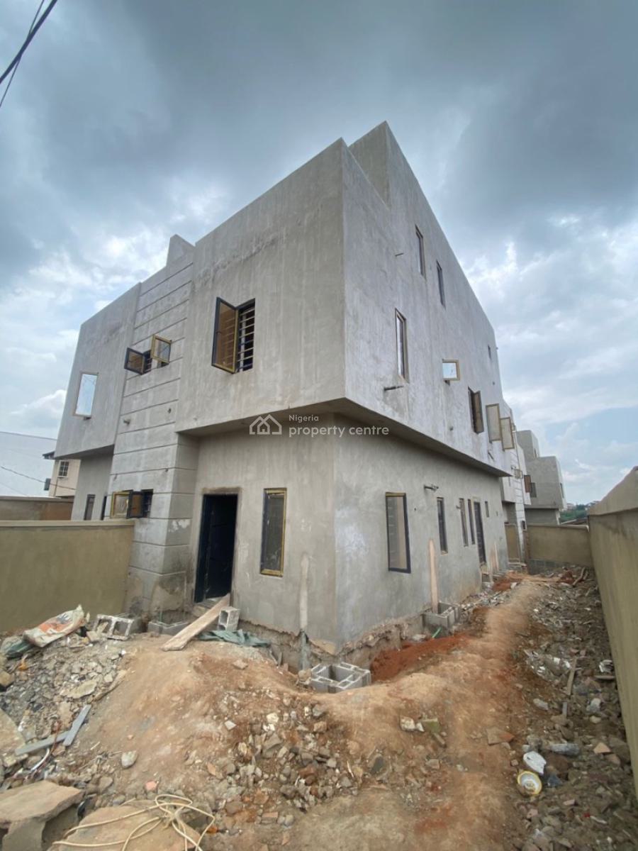 4 Bedroom Semi Detached with Bq and Home Office, Gra Phase 1, Magodo, Lagos, Semi-detached Duplex for Sale