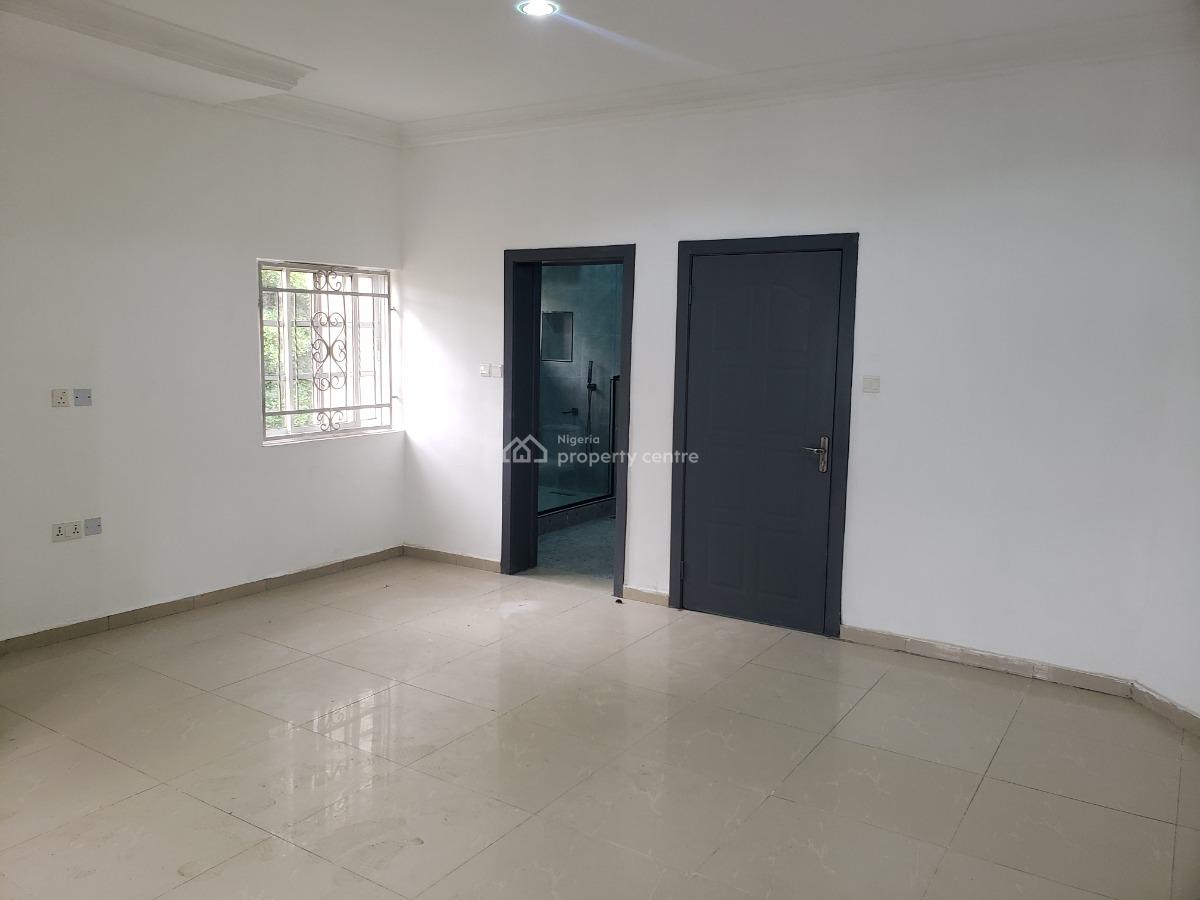 Spacious 3 Bedroom Flat, Legislative Quarters, Apo, Abuja, Flat / Apartment for Rent
