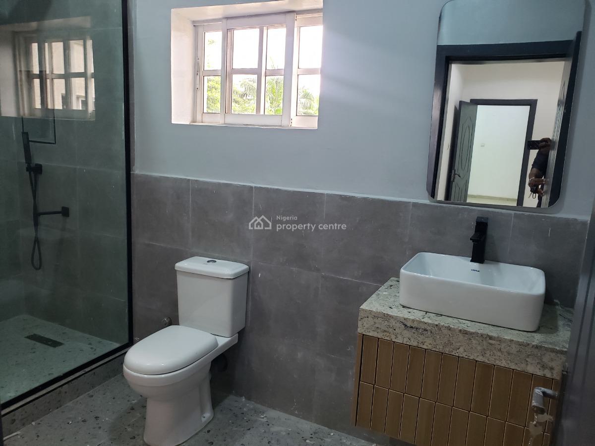 Spacious 3 Bedroom Flat, Legislative Quarters, Apo, Abuja, Flat / Apartment for Rent