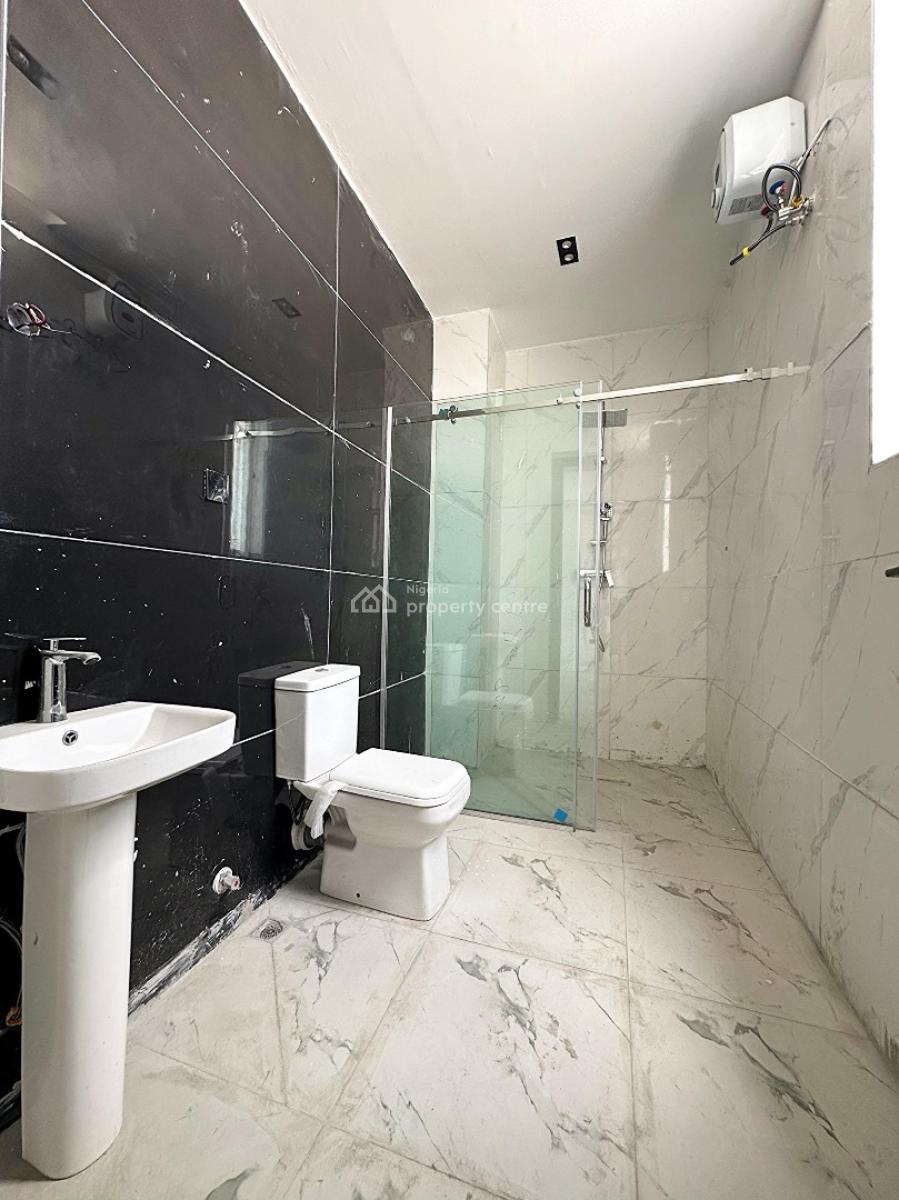 2 Bedroom Apartment, Ologolo, Lekki, Lagos, Flat / Apartment for Sale
