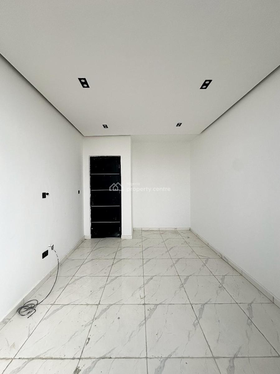 2 Bedroom Apartment, Ologolo, Lekki, Lagos, Flat / Apartment for Sale