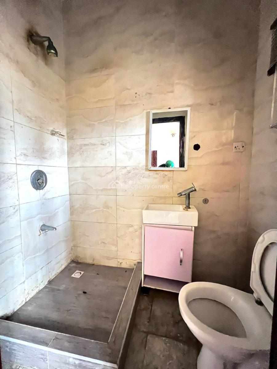Spacious 2 Bedroom Apartment in a Secure Gated Estate., Oniru, Victoria Island (vi), Lagos, Flat / Apartment for Rent