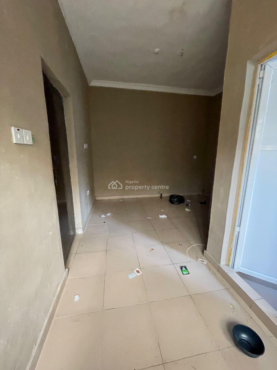 Spacious One Bedroom Mini Toilet with Visitor Toilet in an Estate, Bogije Ibeju Lekki Lagos, Bogije, Ibeju Lekki, Lagos, Mini Flat (room and Parlour) for Rent