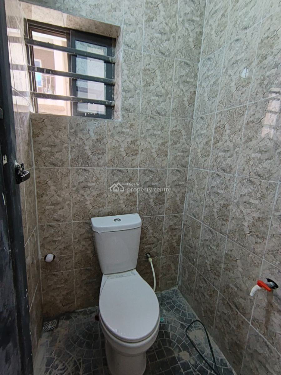 2 Bedroom Flat, Ginti Axis, Ikorodu, Lagos, Flat / Apartment for Rent