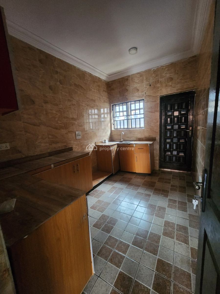 Luxury Two Bedroom Block of Flat, Dawaki District, Dawaki, Gwarinpa, Abuja, Flat / Apartment for Rent