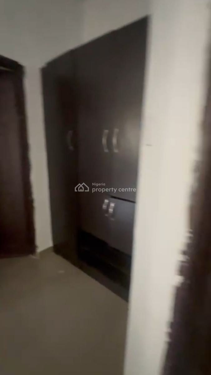 Nice 2 Bedroom Flat, Utako, Utako, Abuja, Flat / Apartment for Rent