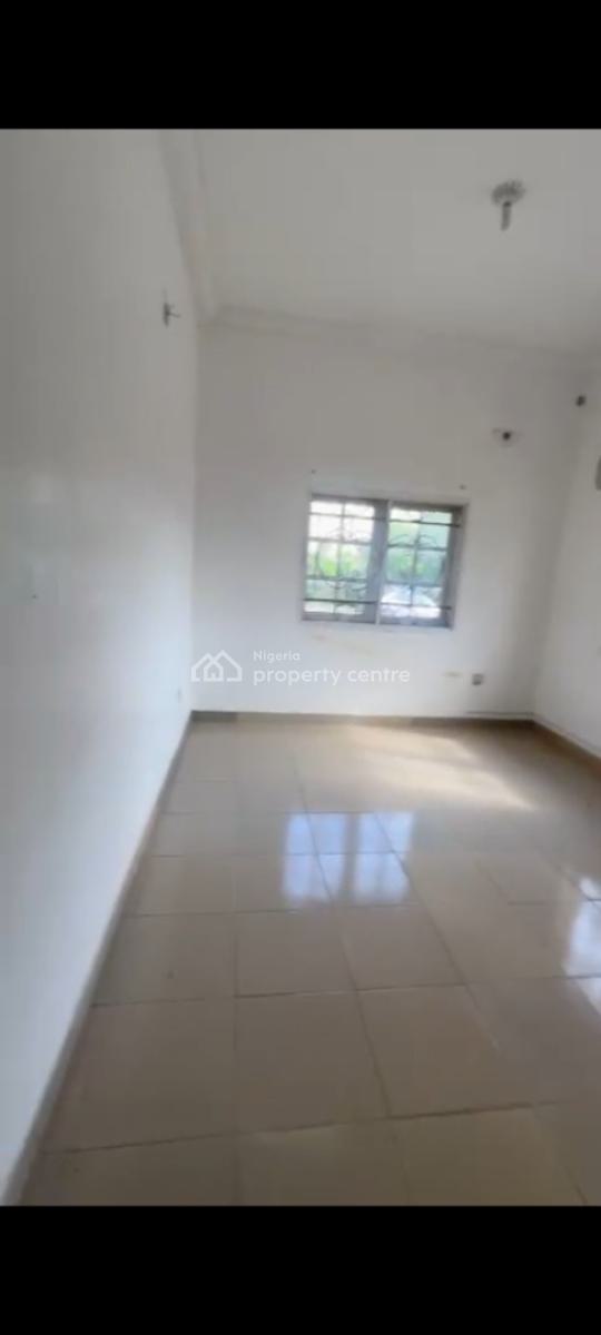 Nice 2 Bedroom Flat, Utako, Utako, Abuja, Flat / Apartment for Rent