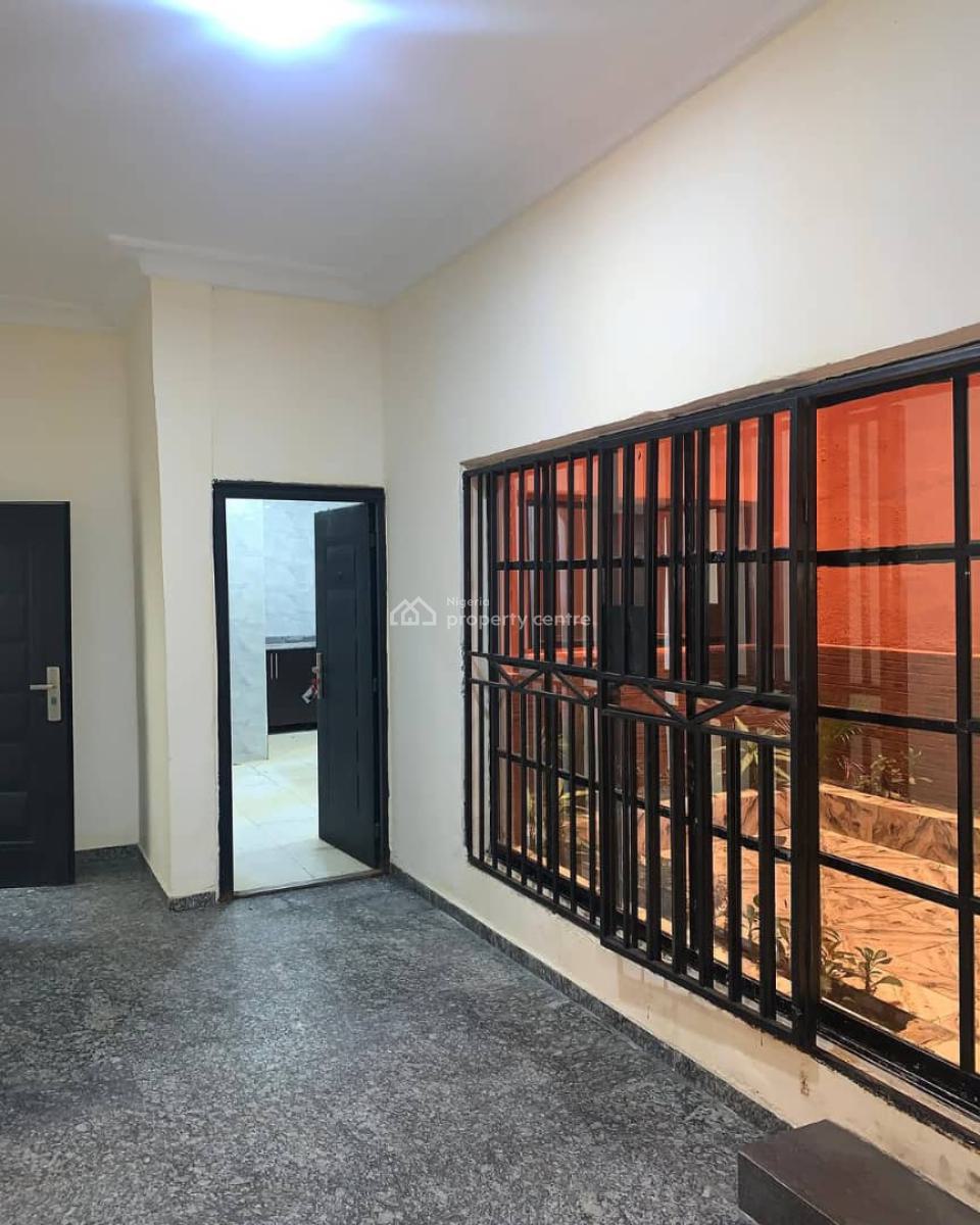 6 Bedroom Semi  Detached Duplex with 1 Rooms Bq, Lekki Phase 1, Lekki, Lagos, Semi-detached Duplex for Rent