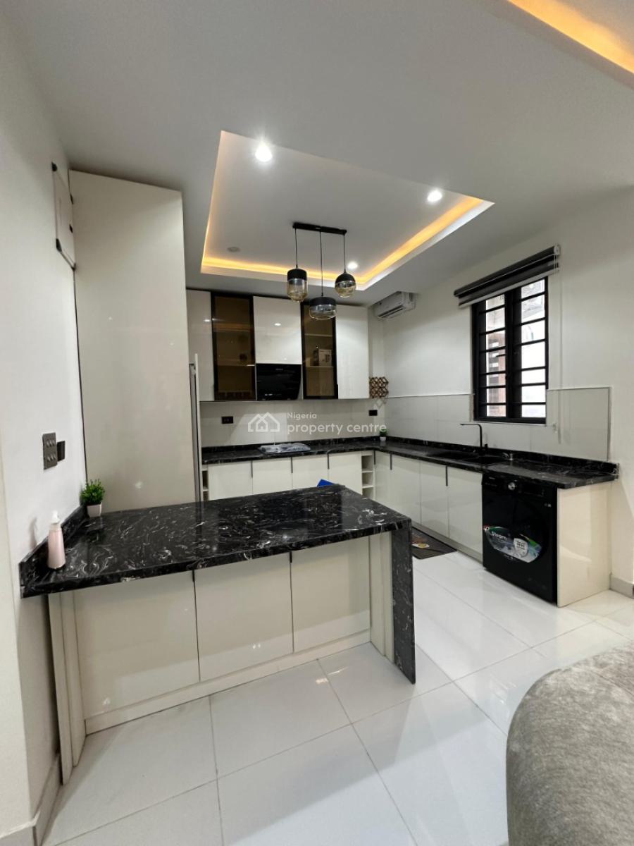 Luxurious Fully Automated Serviced 2 Bedroom Flat, Off Freedom Way, Ikate Elegushi, Lekki, Lagos, Flat / Apartment for Sale