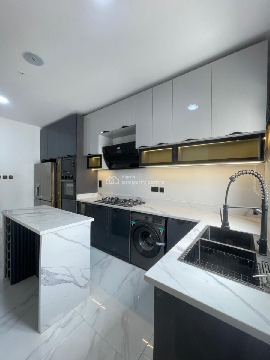 2 Bedrooms Apartment with Bq Perfect for Airbnb Business, Lekki Phase 1, Lekki, Lagos, Flat / Apartment for Sale