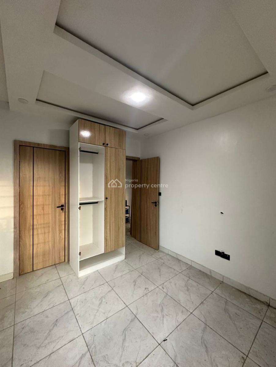Spaciously Built 2bedroom Apartment, Ologolo, Lekki, Lagos, Flat / Apartment for Rent