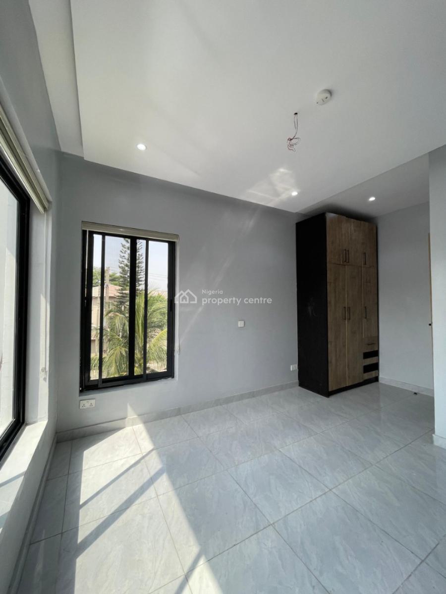 4 Bedroom Maisonette with Bq Jacuzzi Pool Gym Elevator, Lekki Phase 1, Lekki, Lagos, Flat / Apartment for Sale