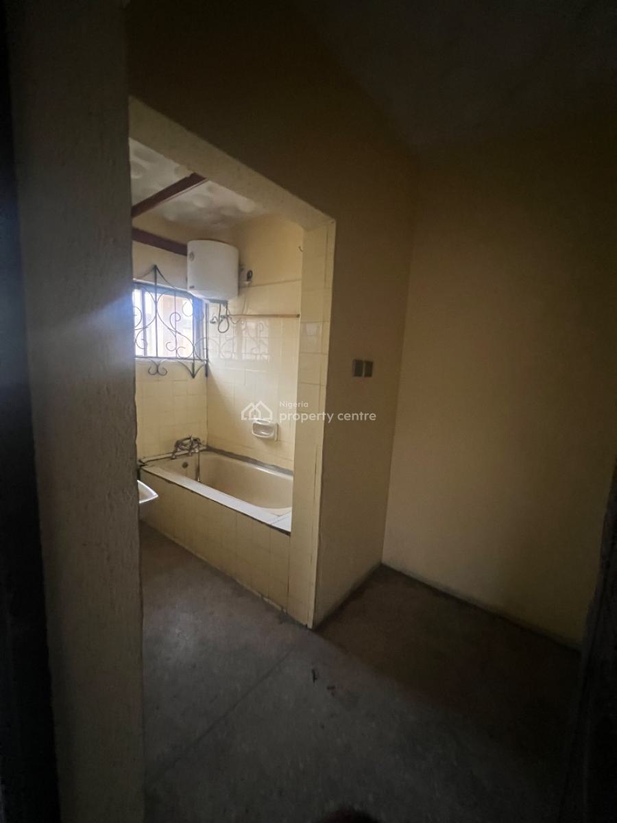 Commercial 5 Bedrooms Duplex, Facing Epe Express, Ajah, Lagos, Office Space for Rent