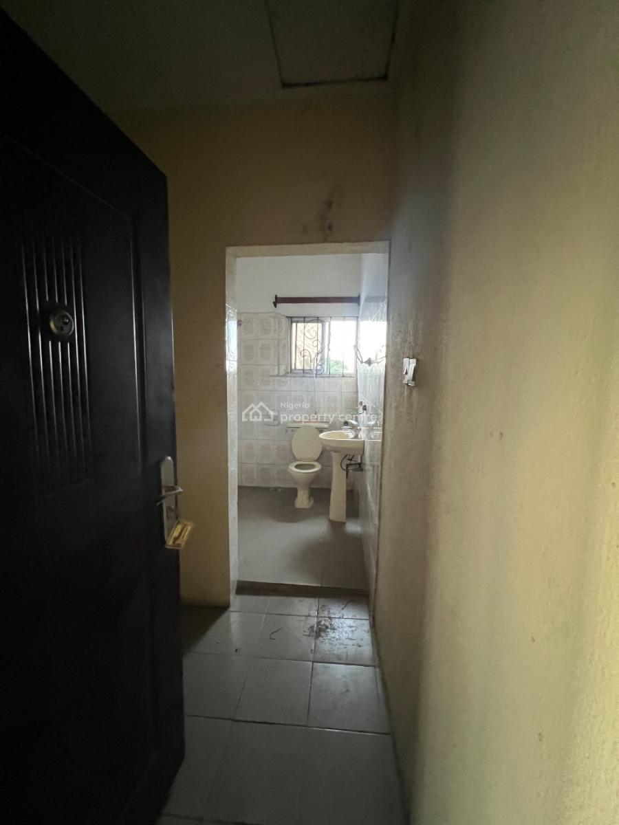 Commercial 5 Bedrooms Duplex, Facing Epe Express, Ajah, Lagos, Office Space for Rent
