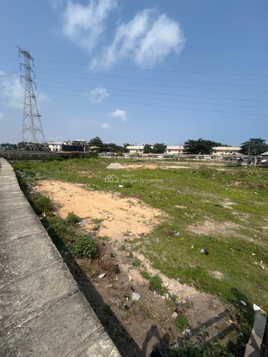a Bareland Measuring 120000 Sqm Waterfront, Off Admiralty Road, Lekki Phase 1, Lekki, Lagos, Mixed-use Land for Sale