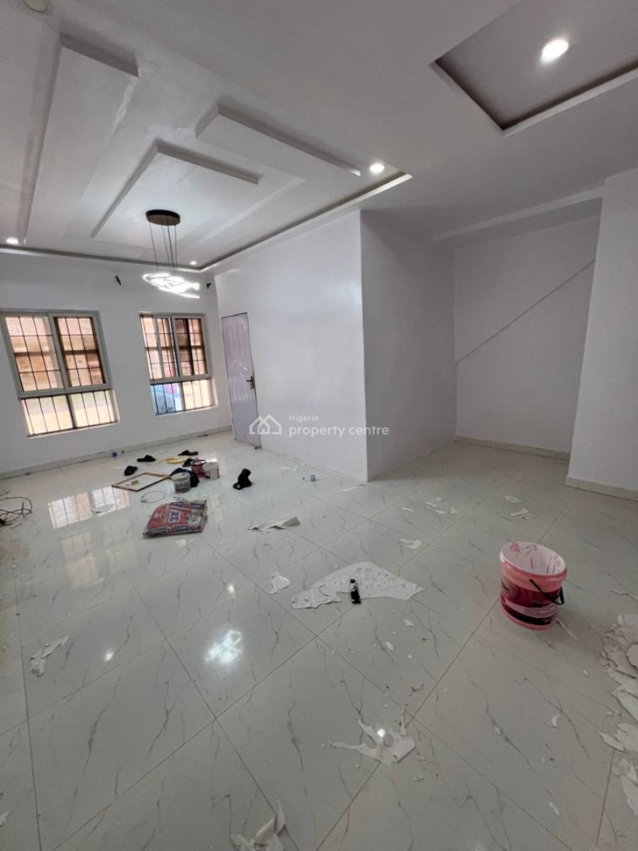Spacious Fully Serviced Mini Flat with Standard Kitchen, Victoria Bay Estate Orchid Road Eleganza Bustop Lekki Lagos, Lekki, Lagos, Flat / Apartment for Rent