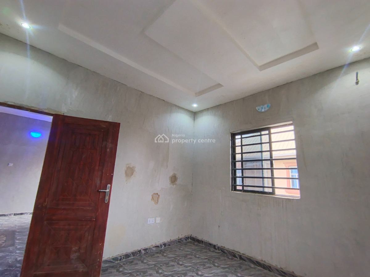 a Room. and Parlor, Ginti Axis, Ikorodu, Lagos, Mini Flat (room and Parlour) for Rent