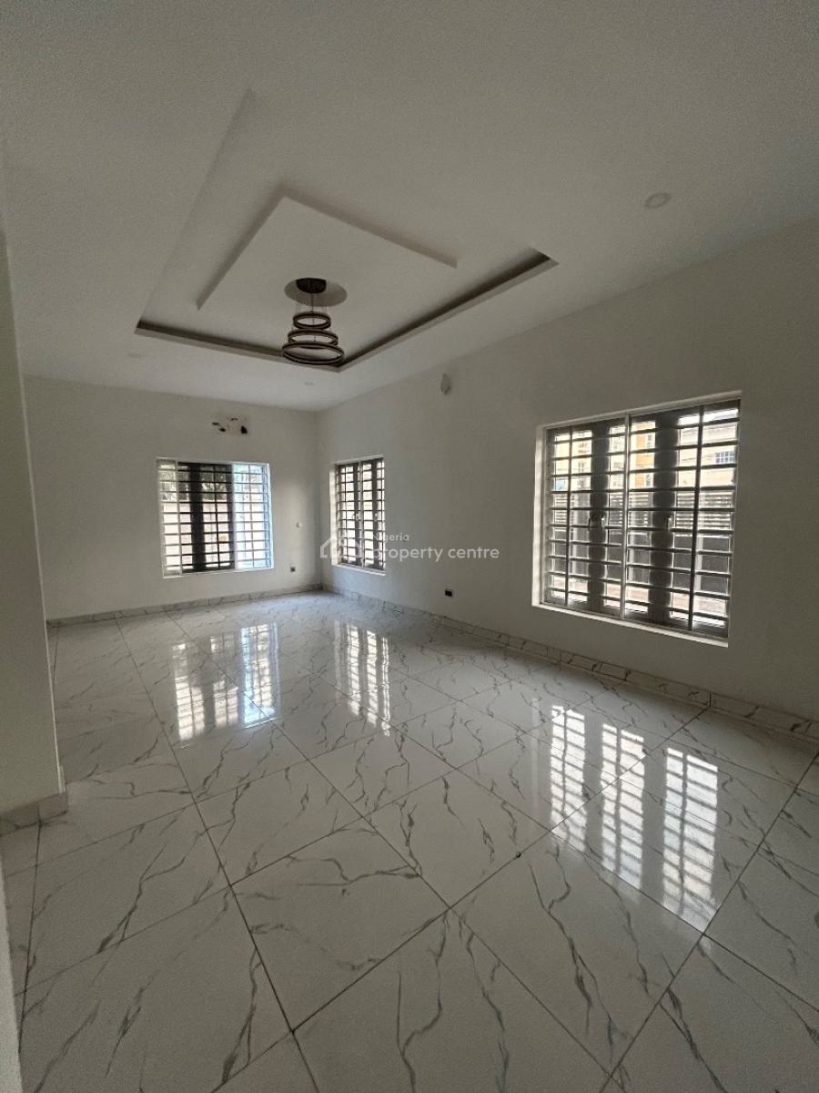 3 Bedroom Ground Floor Flat Massive Living Area with Bq, Oniru, Victoria Island (vi), Lagos, Flat / Apartment for Rent