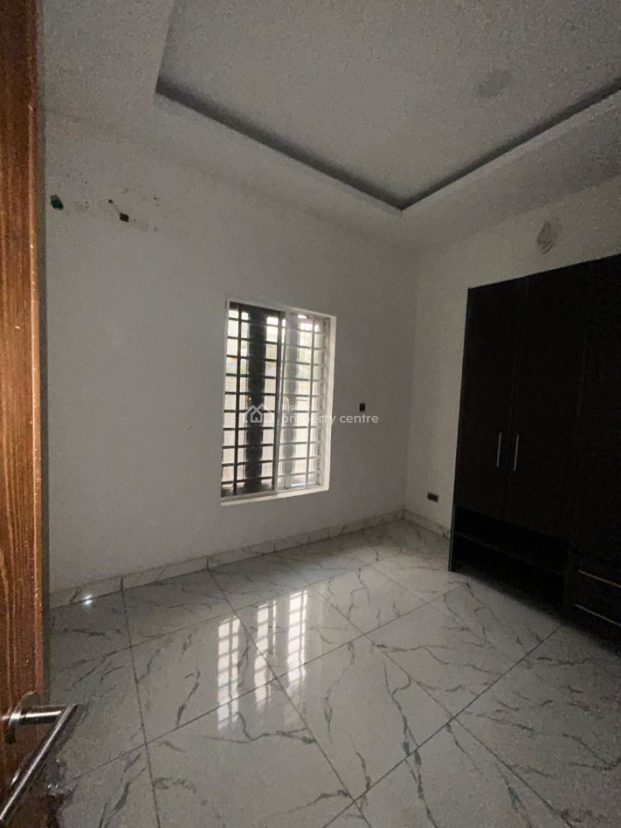 3 Bedroom Ground Floor Flat Massive Living Area with Bq, Oniru, Victoria Island (vi), Lagos, Flat / Apartment for Rent