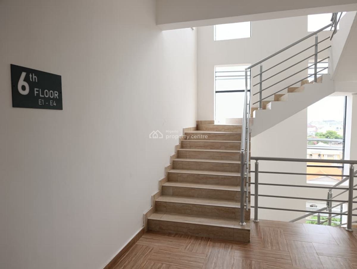 Luxury 3 Bedroom, Off Adebayo Doherty, Lekki Phase 1, Lekki, Lagos, Flat / Apartment for Rent