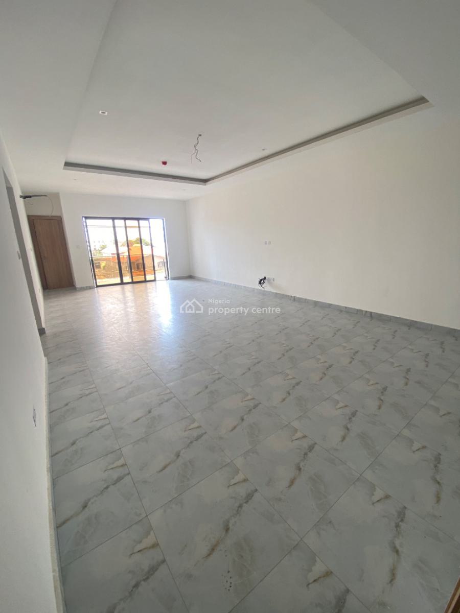 Luxury 3 Bedrooms, Off Adebayo Doherty, Lekki Phase 1, Lekki, Lagos, Flat / Apartment for Rent