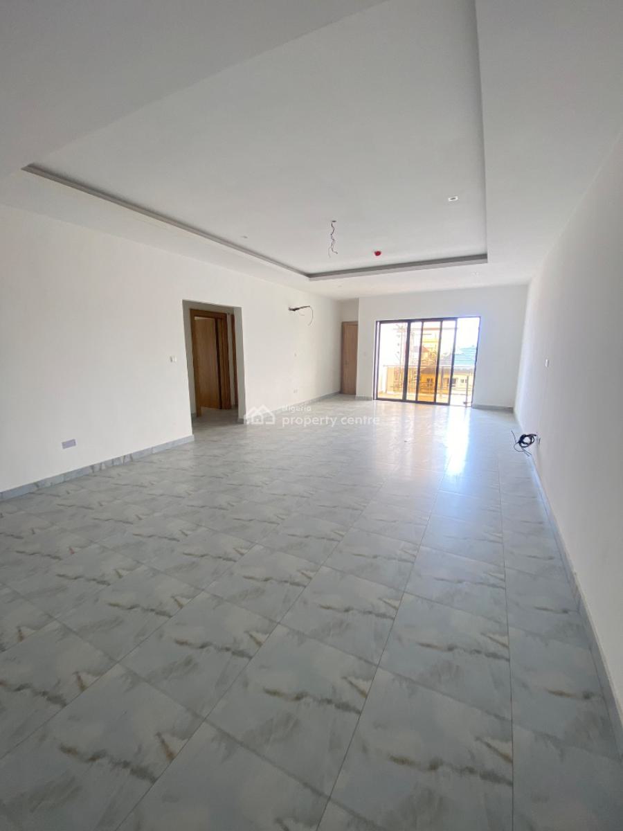 Luxury 3 Bedrooms, Off Adebayo Doherty, Lekki Phase 1, Lekki, Lagos, Flat / Apartment for Rent