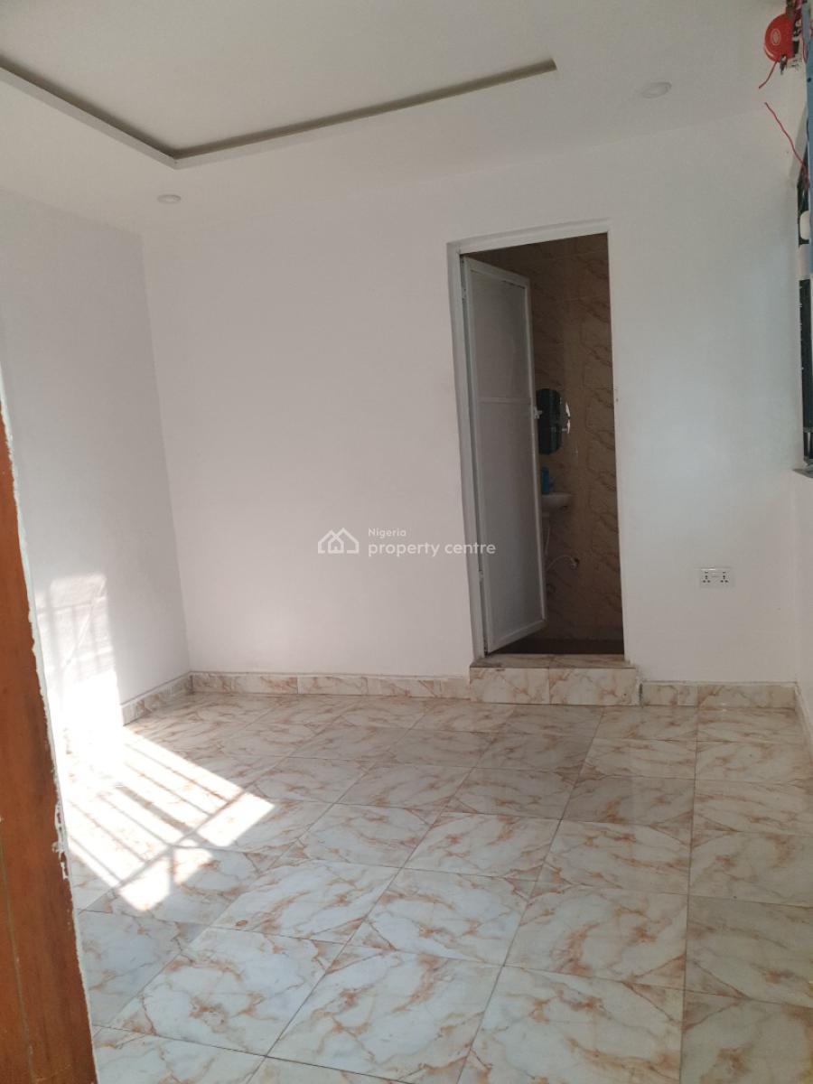 Spacious Self Contain, Off Spg Road Igbo-efo, Lekki, Lagos, Self Contain (single Rooms) for Rent