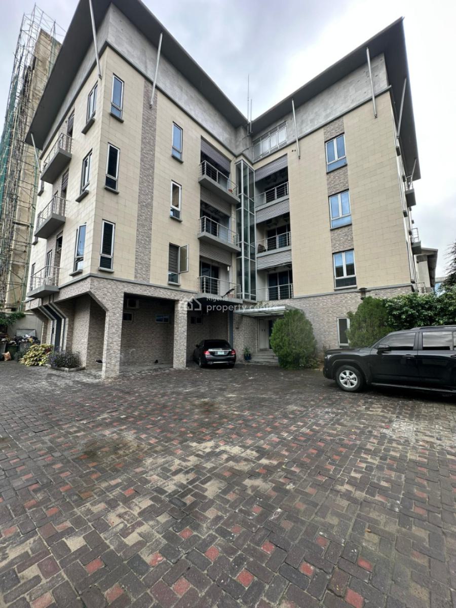 Modestly Built 2 Bedroom Apartment with a Bq and Elevator, Lekki Phase 1, Lekki, Lagos, Flat / Apartment for Rent