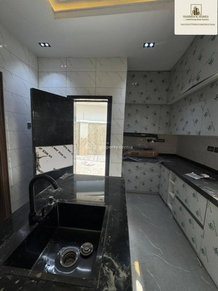 5-bedroom Fully Detached Duplex + 1 Room Bq, Carlton Gate Estate, Akobo, Ibadan, Oyo, Detached Duplex for Sale