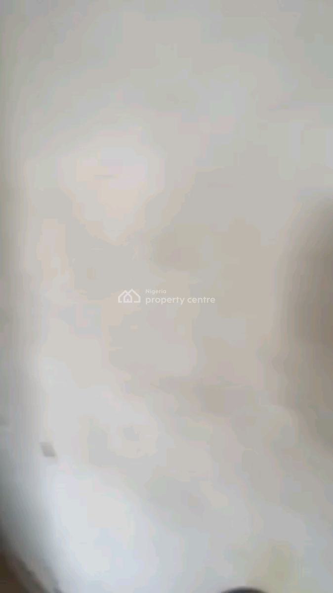 2 Bedroom Upstairs with Pop. Screeded Wall, Adekunle, Yaba, Lagos, Flat / Apartment for Rent