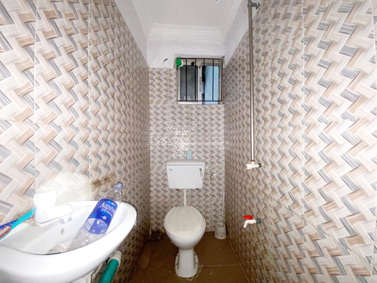 a Well Maintained Spacious 2 Bedroom Flat, Gra Phase 2, Magodo, Lagos, Flat / Apartment for Rent