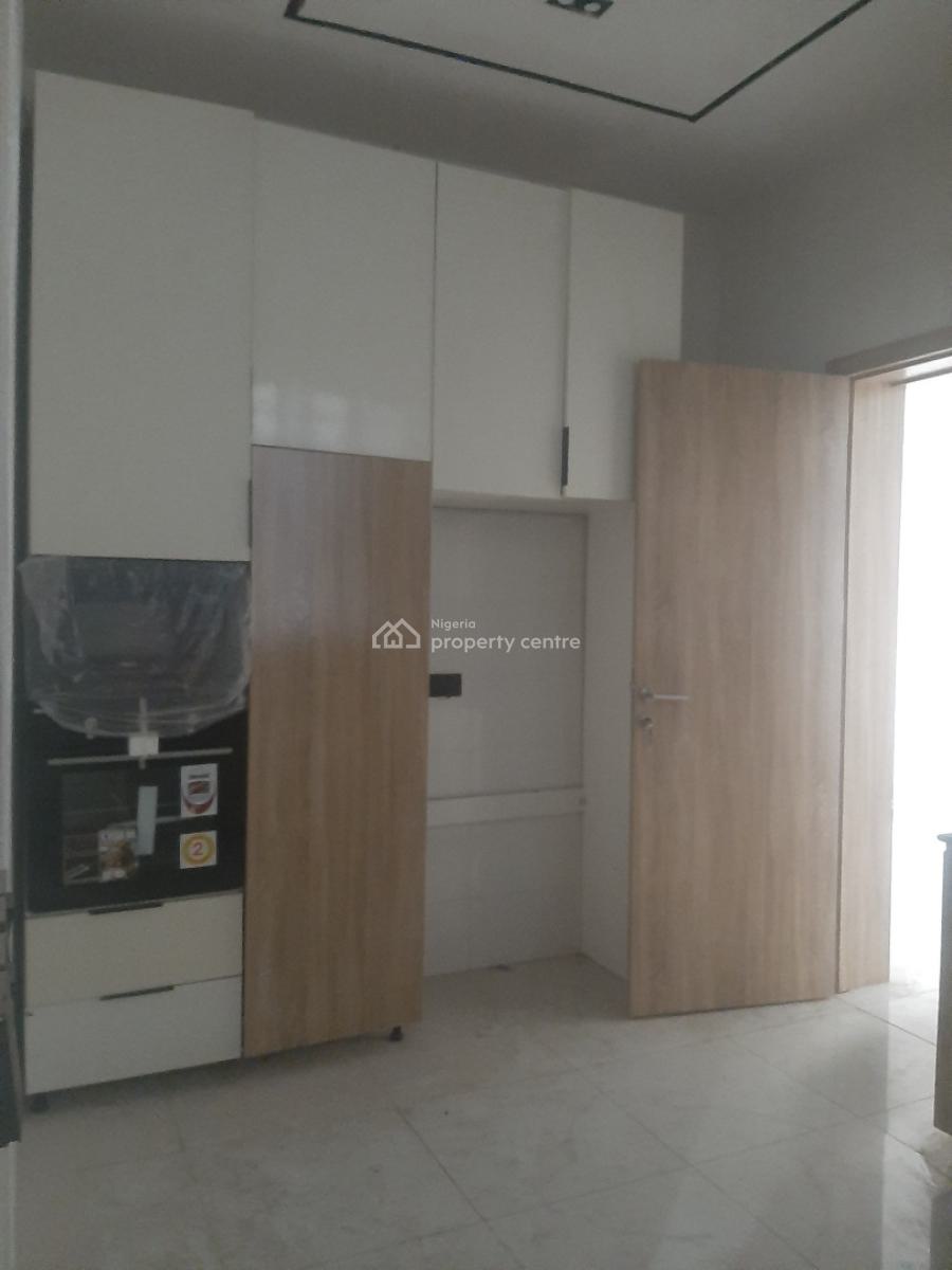 Brand New 2 Bedroom En-suite Flat with Fitted Kitchen/pantrt, Cooker,, Ikate Elegushi, Lekki, Lagos, Flat / Apartment for Sale