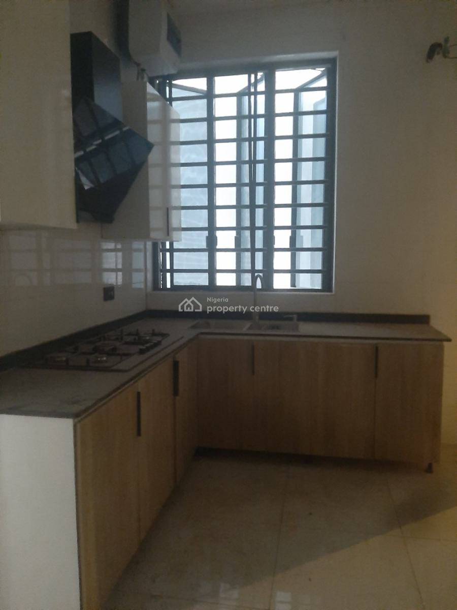 Brand New 2 Bedroom En-suite Flat with Fitted Kitchen/pantrt, Cooker,, Ikate Elegushi, Lekki, Lagos, Flat / Apartment for Sale