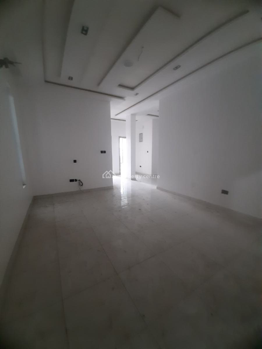 Brand New 2 Bedroom En-suite Flat with Fitted Kitchen/pantrt, Cooker,, Ikate Elegushi, Lekki, Lagos, Flat / Apartment for Sale