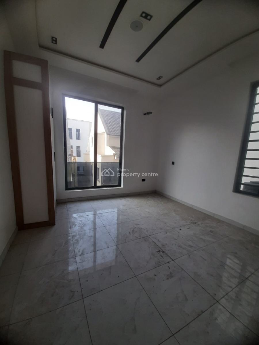 Brand New 2 Bedroom En-suite Flat with Fitted Kitchen/pantrt, Cooker,, Ikate Elegushi, Lekki, Lagos, Flat / Apartment for Sale