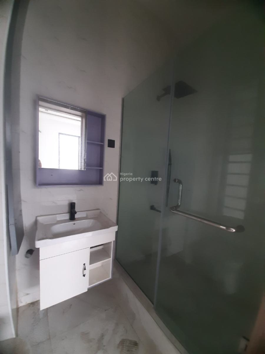 Brand New 2 Bedroom En-suite Flat with Fitted Kitchen/pantrt, Cooker,, Ikate Elegushi, Lekki, Lagos, Flat / Apartment for Sale