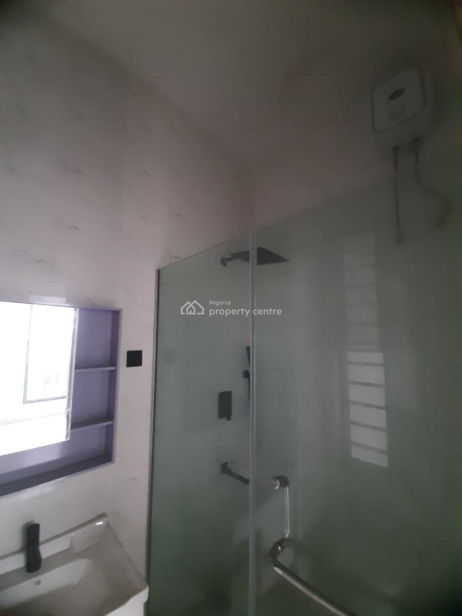 Brand New 2 Bedroom En-suite Flat with Fitted Kitchen/pantrt, Cooker,, Ikate Elegushi, Lekki, Lagos, Flat / Apartment for Sale