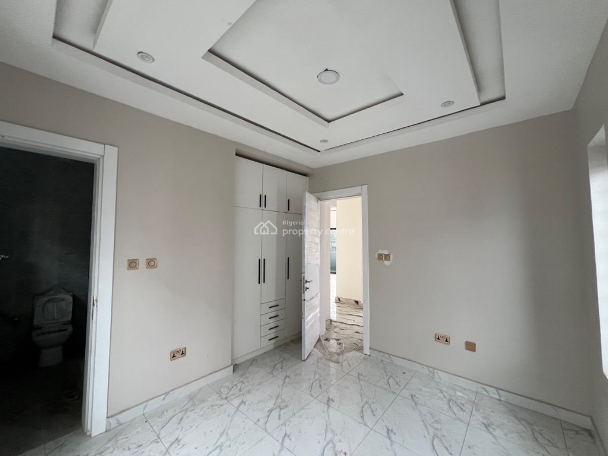 Newly Built 2 Bedroom Apartment, Off Freedom Way, Lekki Phase 1, Lekki, Lagos, Flat / Apartment for Sale