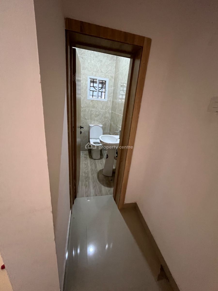 Beautiful Luxury 3 Bedroom Flat Ground Floor with a Self Contain Bq, Abraham Adesanya, Ajah, Lagos, Flat / Apartment for Rent