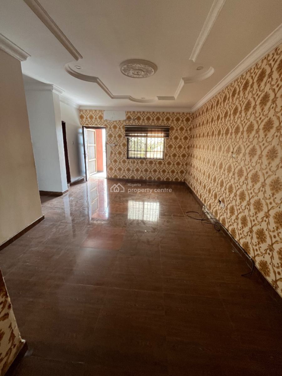 Luxury Beautiful 2 Bedroom Flat Flat Upstairs, Mobil Road Ilaje, Ajah, Lagos, Flat / Apartment for Rent