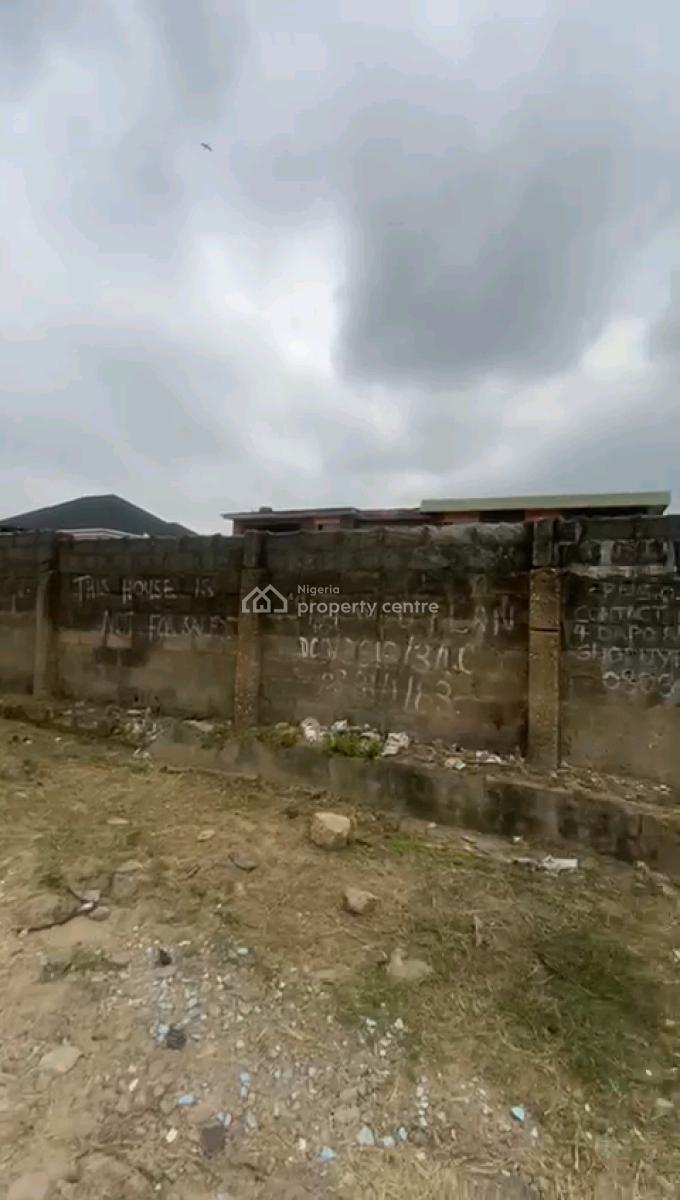 a Solid Dry Land on a Corner Piece Measuring Approximately, Sosanya Street, Soluyi, Gbagada, Lagos, Land for Sale