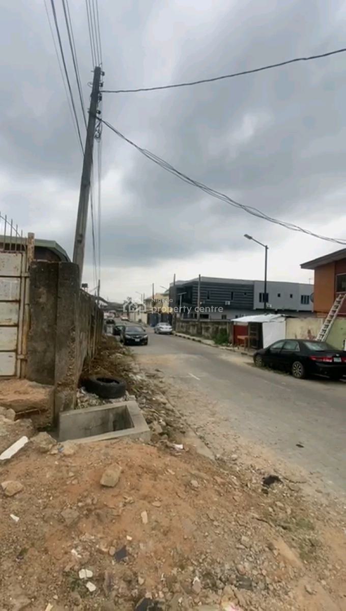 a Solid Dry Land on a Corner Piece Measuring Approximately, Sosanya Street, Soluyi, Gbagada, Lagos, Land for Sale