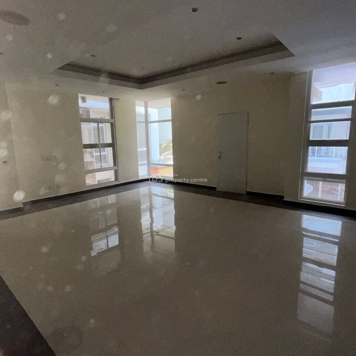 Serviced 4-bedroom Maisonette with 1-bedroom Servant Quarters, Banana Island Road, Ikoyi, Lagos, Flat / Apartment for Rent